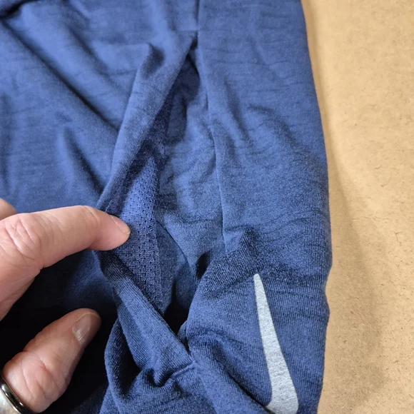 Nike Dri-FIT Standard Fit Full Zip Dri-Fit Hoodie in Blue 2469/425 - Picture 3 of 8